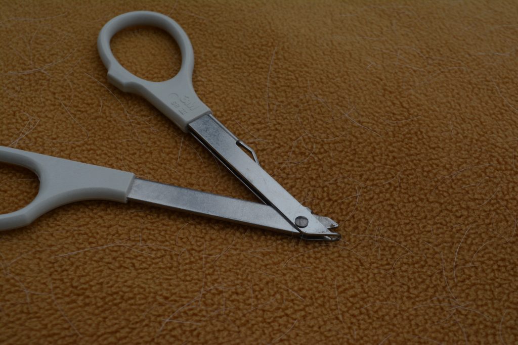Photo showing closeup of a staple remover