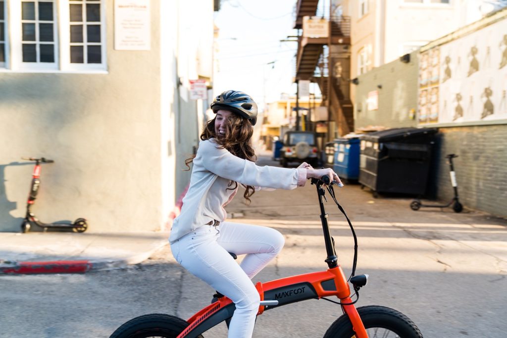 Photo showing an adolescent on a bicycle